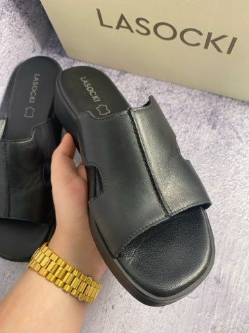 Klapki damskie roz. 39 Lasocki
