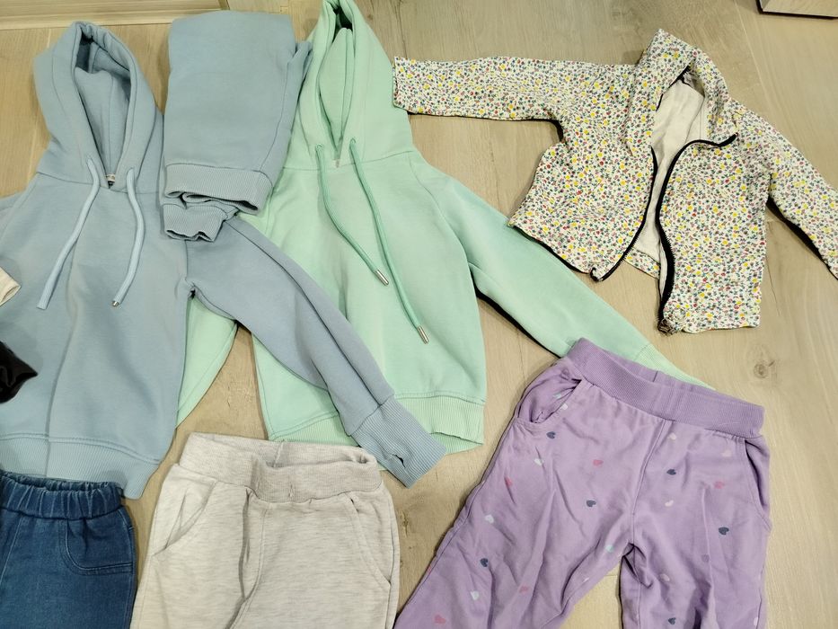 Продам пакет дитячий речей