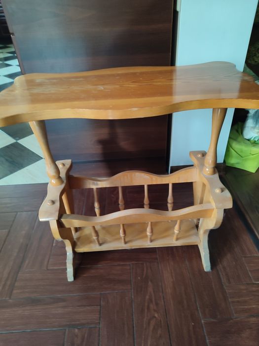 Stojak na gazety, gazetownik