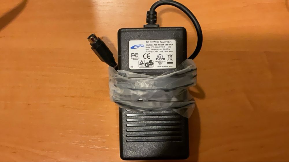 Зарядний пристрій 12v, 19v, 20v, 24v, 32v, 36v