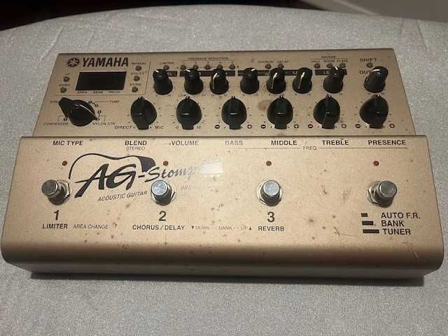 Pedaleira para Guitarra Acústica Yamaha AG Stomp