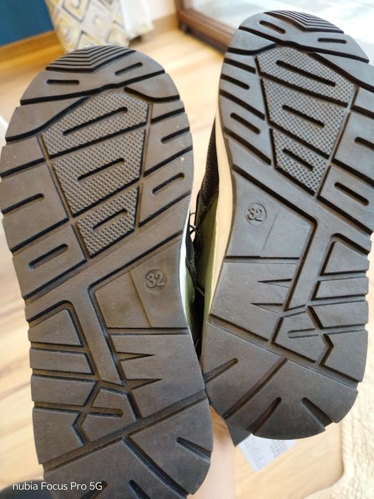 Nowe zimowe buty chłopięce