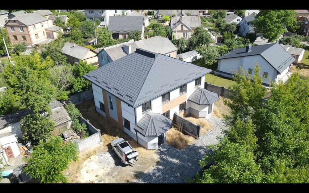 Власник.Продам котедж м.Рівне вул.Залізнична 5/а Басівкут.Розтермінування