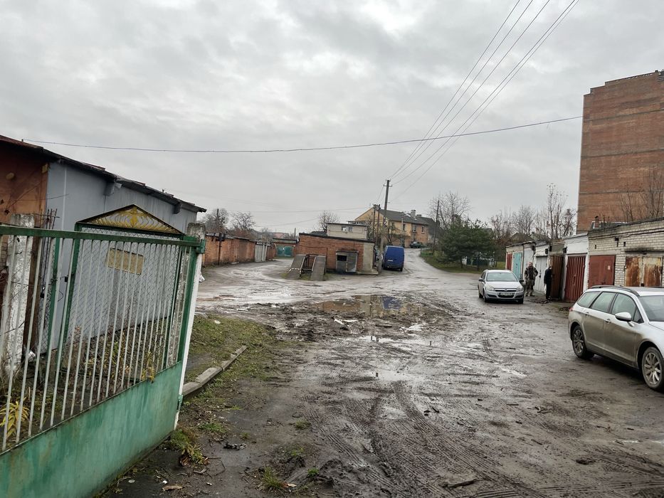 Гараж жк Атлант 20м приватизований паркомісце