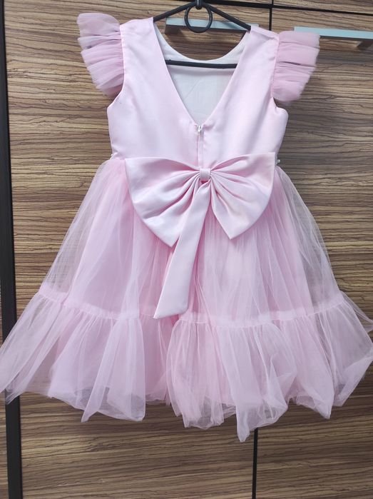 Святкова рожева сукня 122р