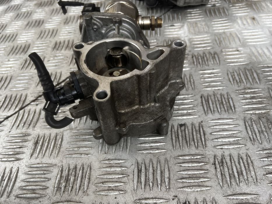 06A127026B VAG насос топливный высокого давления (тнвд)