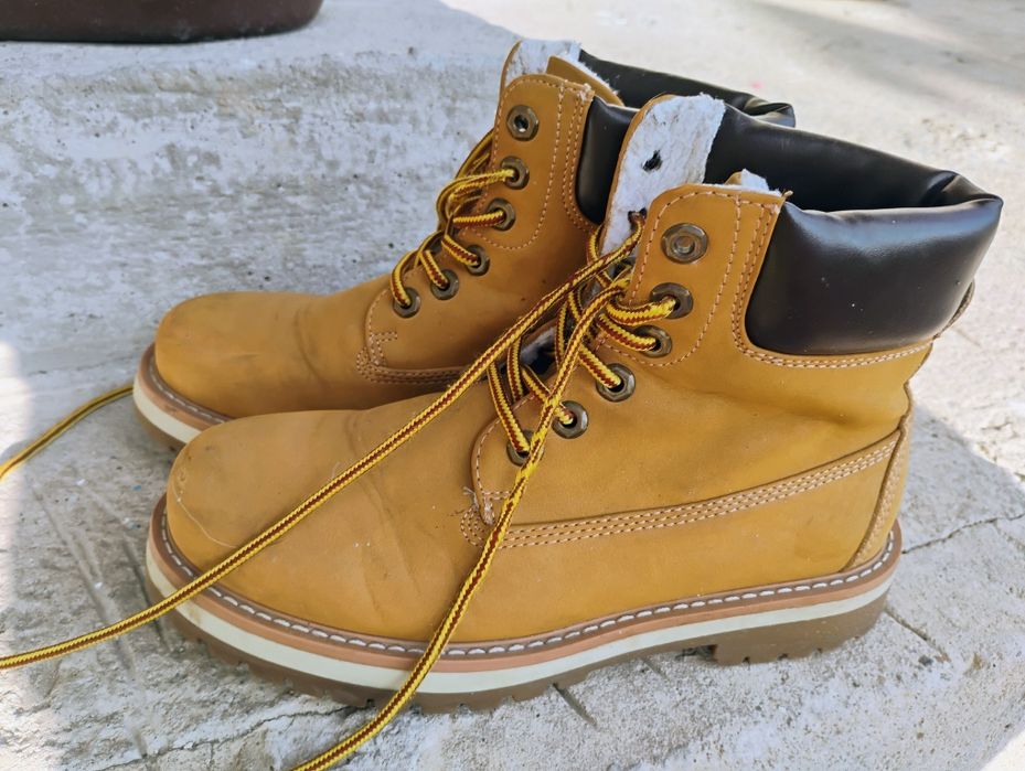 Buty zimowe 38 rozmiar używane krótko sprzedam