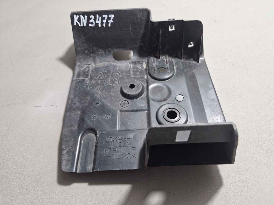Toyota Land Cruiser prado 90 95-98 Кронштейн крила LH KN3477 1669311010