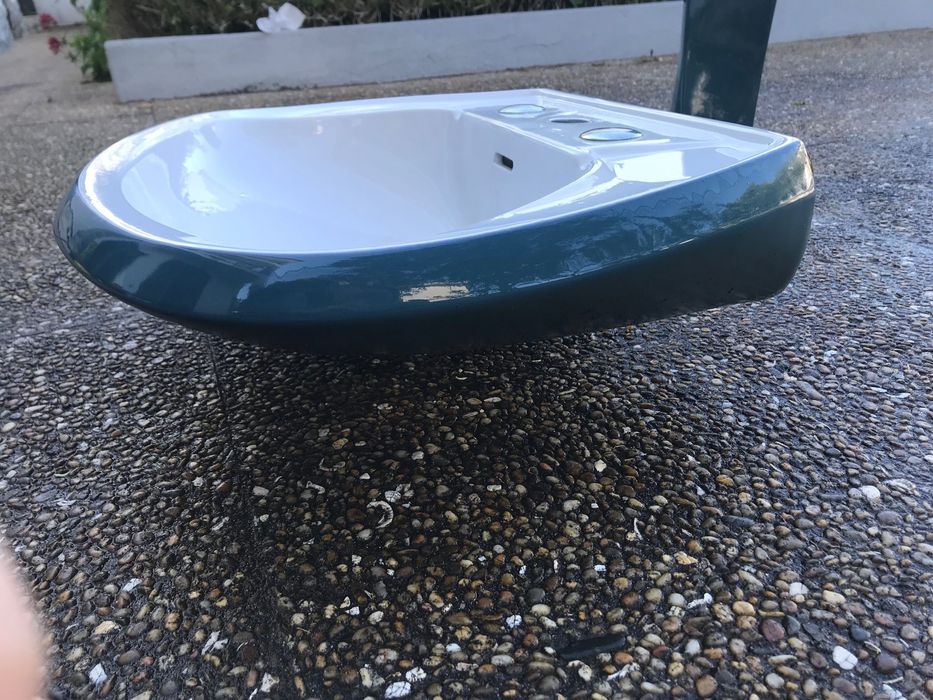 Lavatório de casa de banho completo azul esverdeado vintage