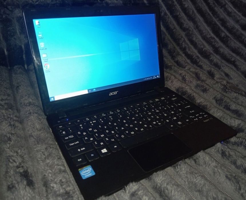 Компактний Acer V5-131 | 6GB RAM | Батарея 4 год | Windows 10 Tiny