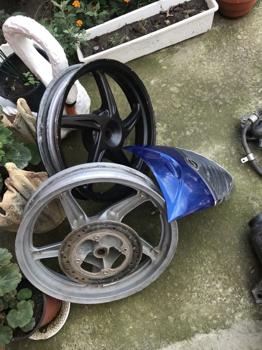 Продаються запчасти мото honda 125 150 sh інжектор