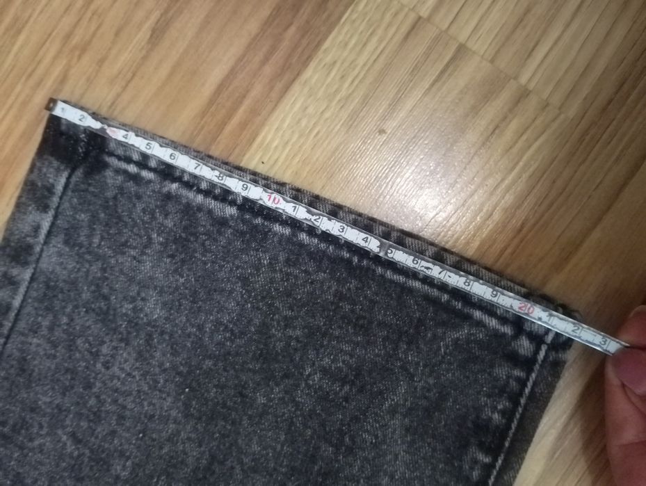 Широкі джинси на хлопчика 11-12 р