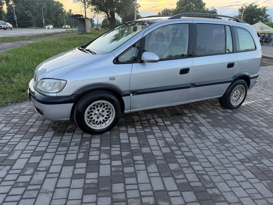 Продам опель зафира 2.0 дизель
