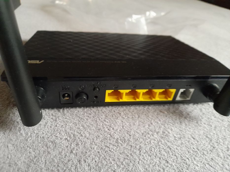 Router Asus DSL-N16