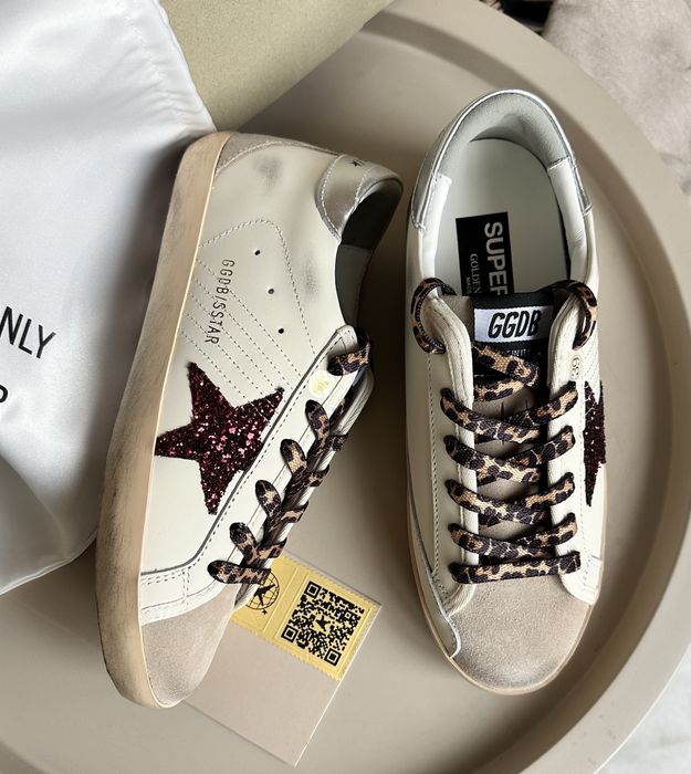 Кеди Golden Goose GGDB у наявності.Натуральна шкіра.