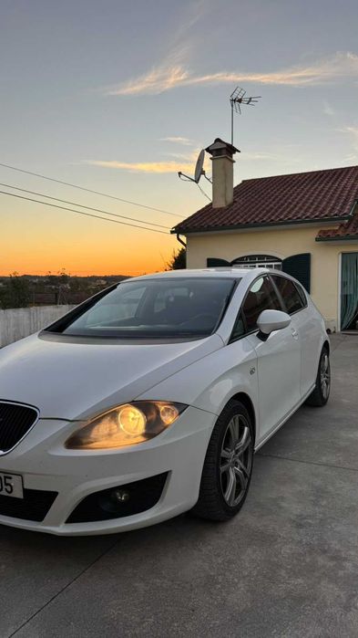 SEAT Leon 1.6 TDI Sport 105cv — photo 2