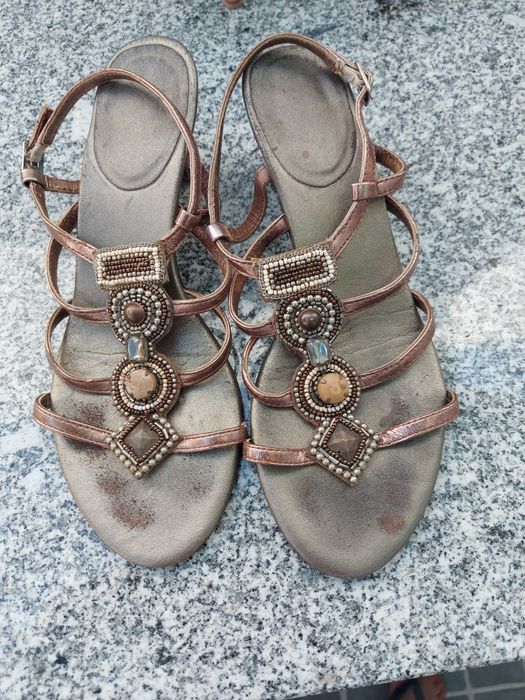 Sandálias de salto médio cor de Cobre 39