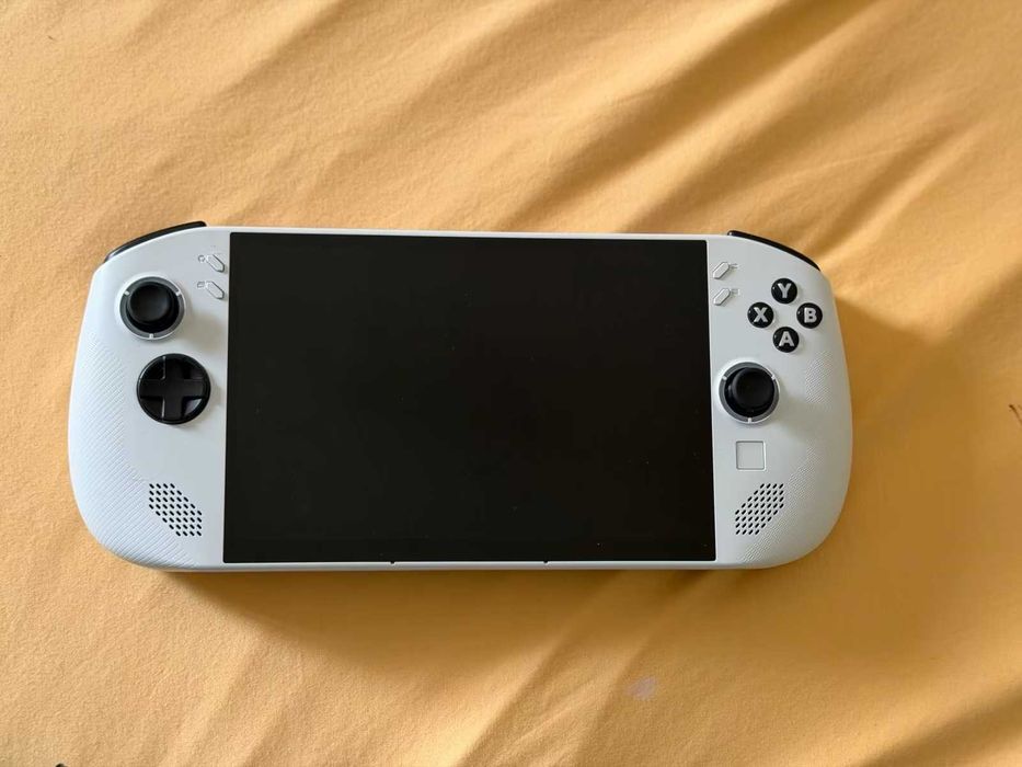 Lenovo Legion Go S 8ARP1 konsola