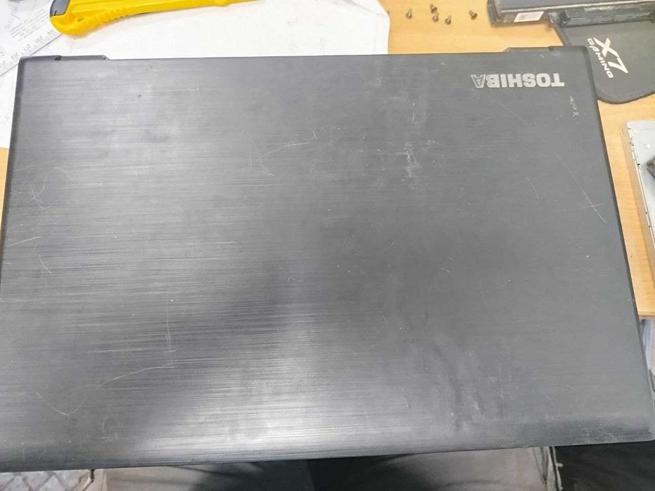 Ноутбук dynabook b35/y на запчастини