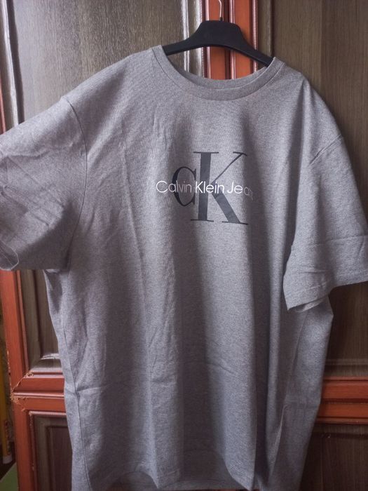 Футболка Calvin Klein