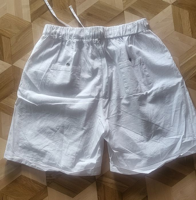 Spodnie damskie letnie biale krótkie