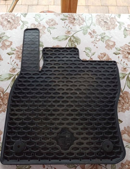 Dywaniki samochodowe Volkswagen TIGUAN (gumowe)