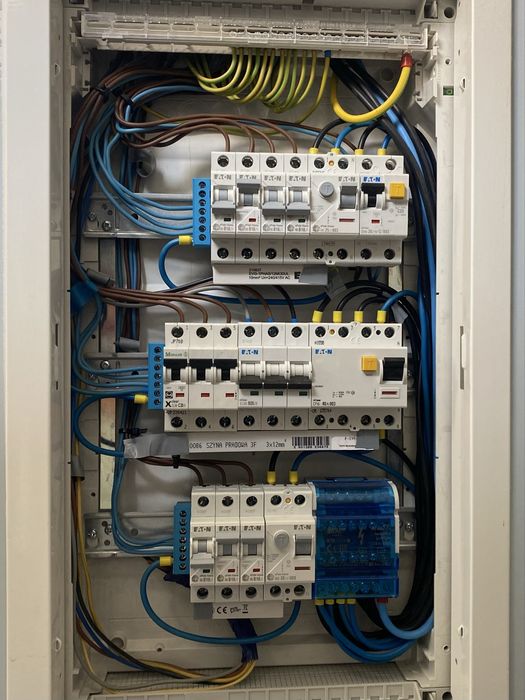 Elektryk / Instalacje elektryczne / Smart Home / Pomiary elektryczne
