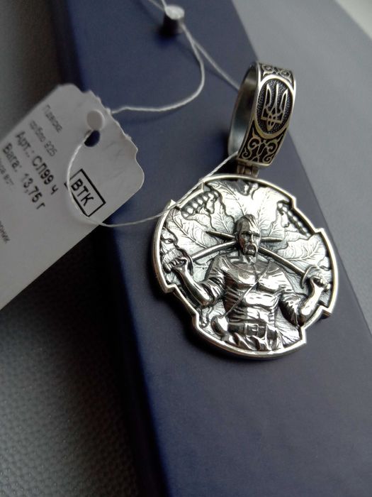 Срібний підвісок Козак Характерник з шаблями срібло 925 кулон підвіс