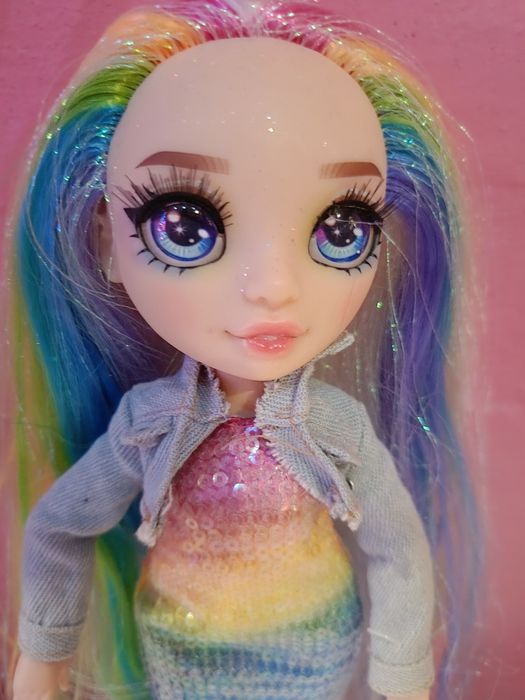 Rainbow High - Amaya Raine