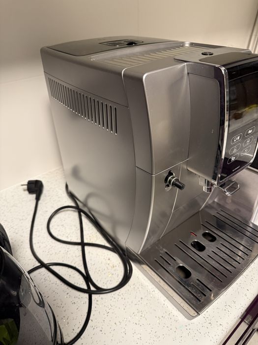 Ekspres De’Longhi Dinamica Plus