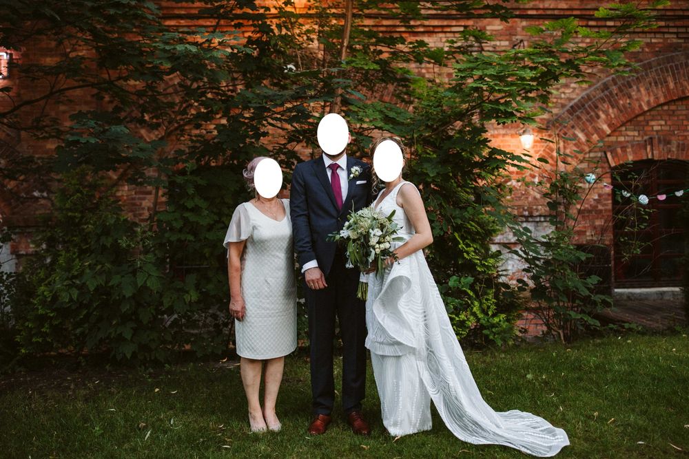 Suknia ślubna z odpinanym trenem - piękna!