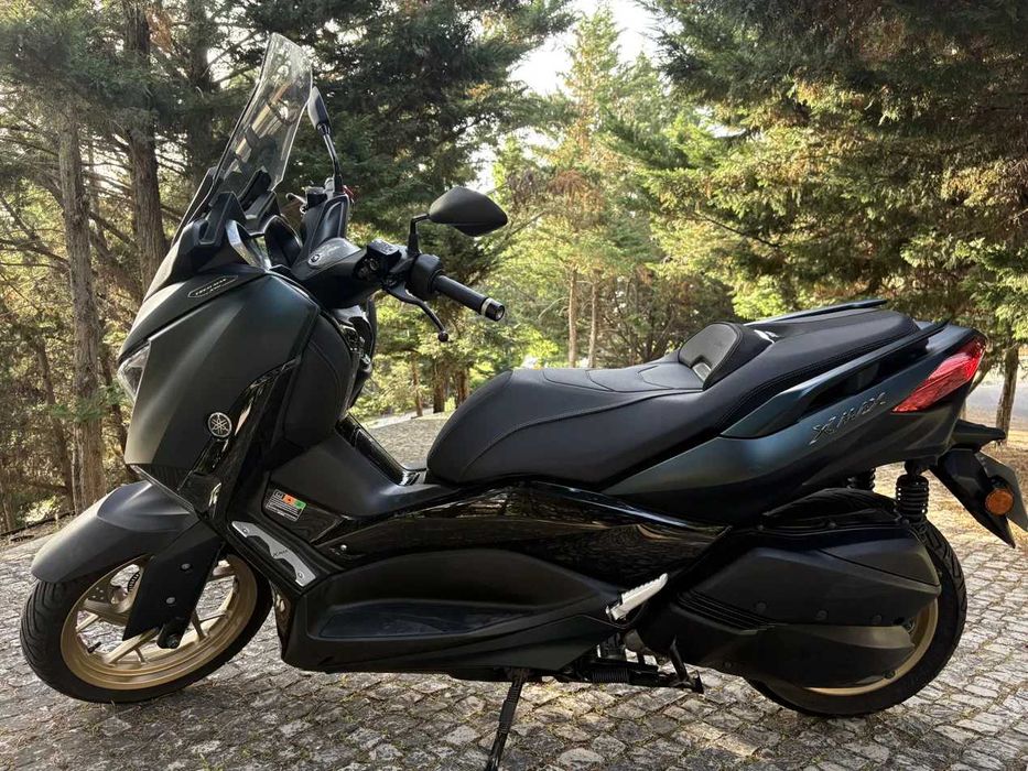 Yamaha XMAX 300 Tech Max