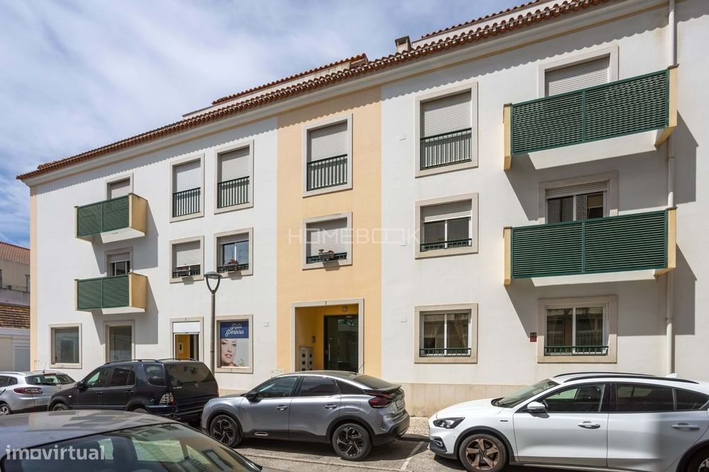 T2 com parqueamento e arrecadação no Bairro Salgado  – Setúbal