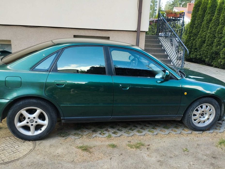 AUDI A4 rok 1998