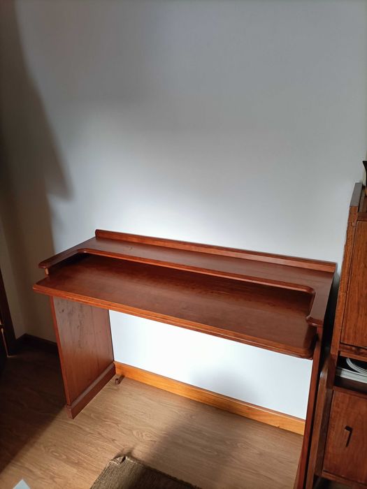 Secretária em pinho maciço64398311662467121