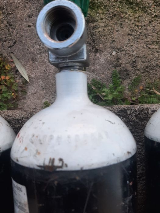 Garrafas de ar comprimido