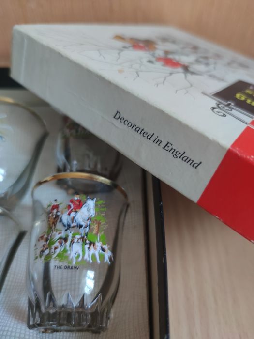 Винтажный набор рюмок "Сцены охоты"