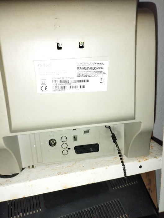 Televisores Usados -  Finlux, Supertech, Amstrad e Crown