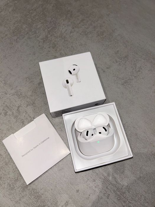Airpods 4 (cancelamento de ruido)