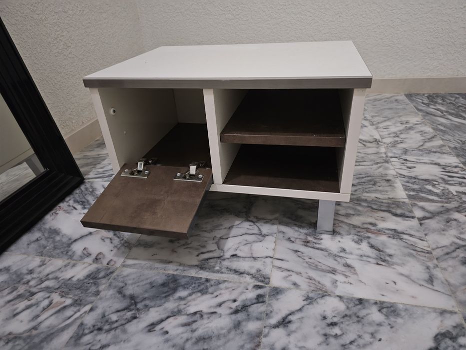 Móvel de sala para TV c/  conjunto mesa de centro