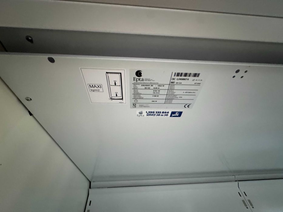 Arca de Congelação Profissional para Exposição - 10,35m x 1m x 2,2m