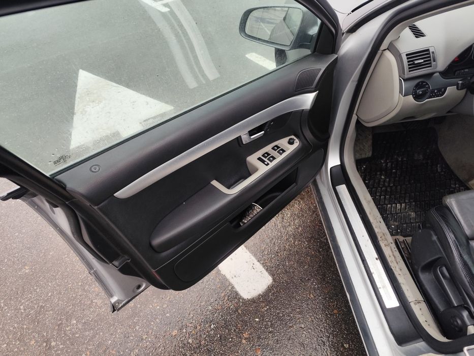 Ауди а 4 б7 2.0 Бензин  Автомат