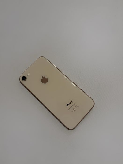 Продам iphone 8,в ідеальному стані