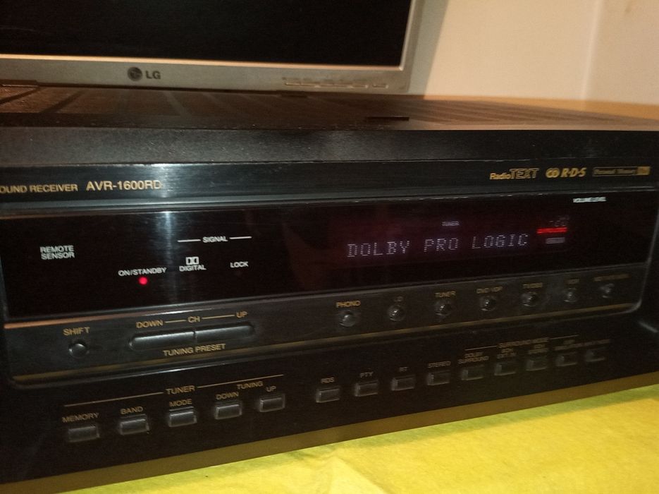 Amplificador Denon com radio RDS AVR 1600D0RD