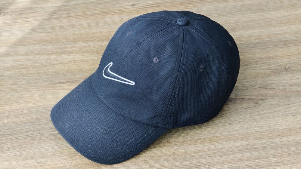 NIKE Club Cap rozmiar M / L / G - czarna czapka z daszkiem