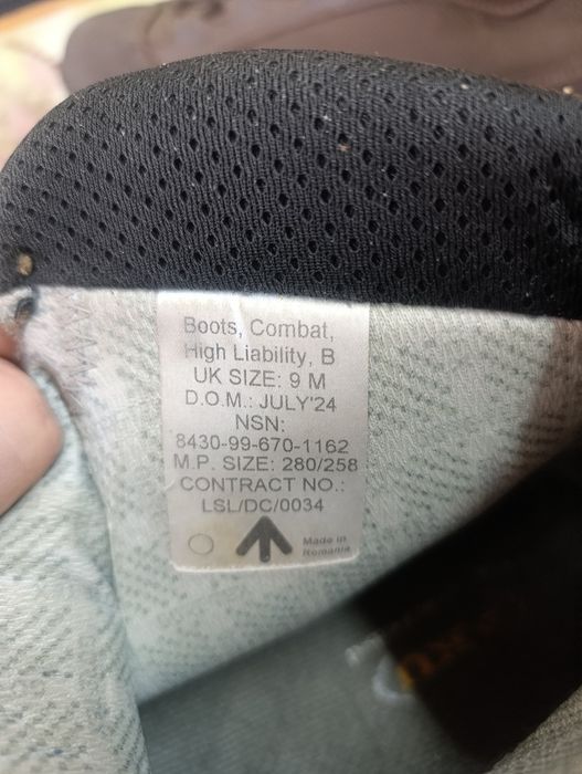 Продам чоловічі черевики