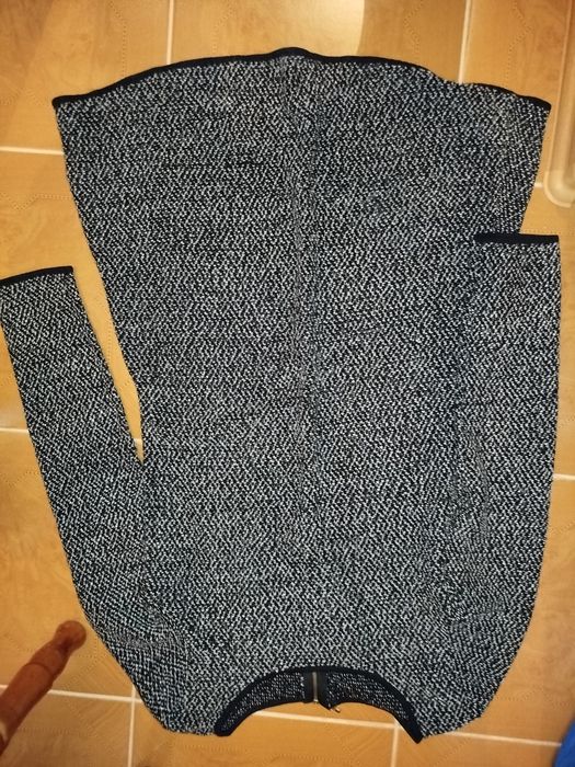 Віддам безкоштовно одяг для дівчини жінки блузка плаття джинсовка