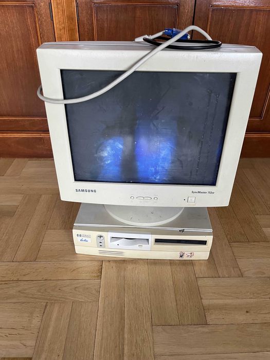 Monitor RETRO CRT kineskopowy / SAMSUNG SyncMaster 753DF