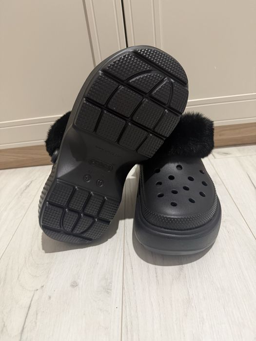 Klapki damskie Crocs Stomp Lined  r. 42-43 11 Nowe Czarne Futerko