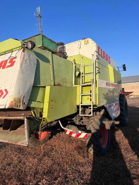 Комбайн Claas Mega 204 Dominator